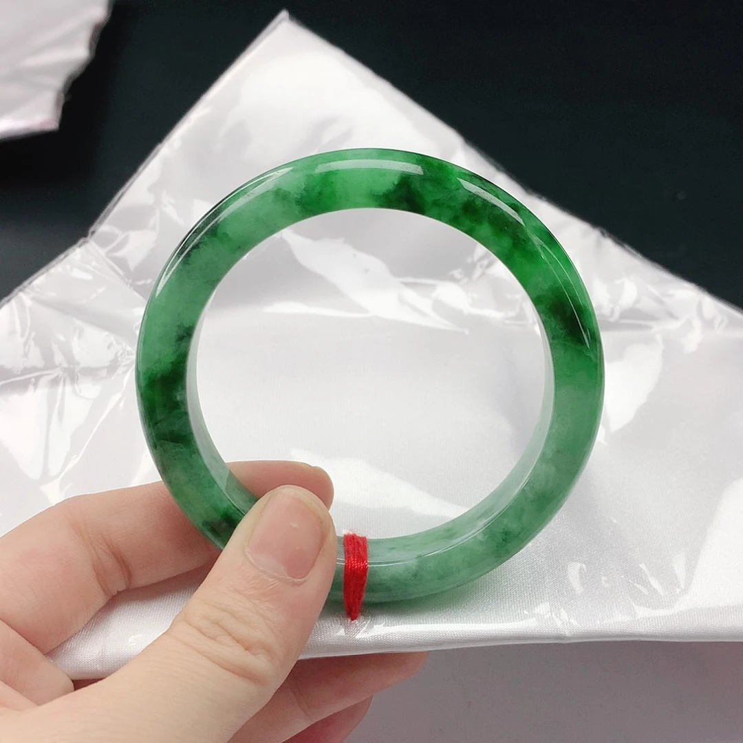 翡翠手镯未镶嵌翡翠108