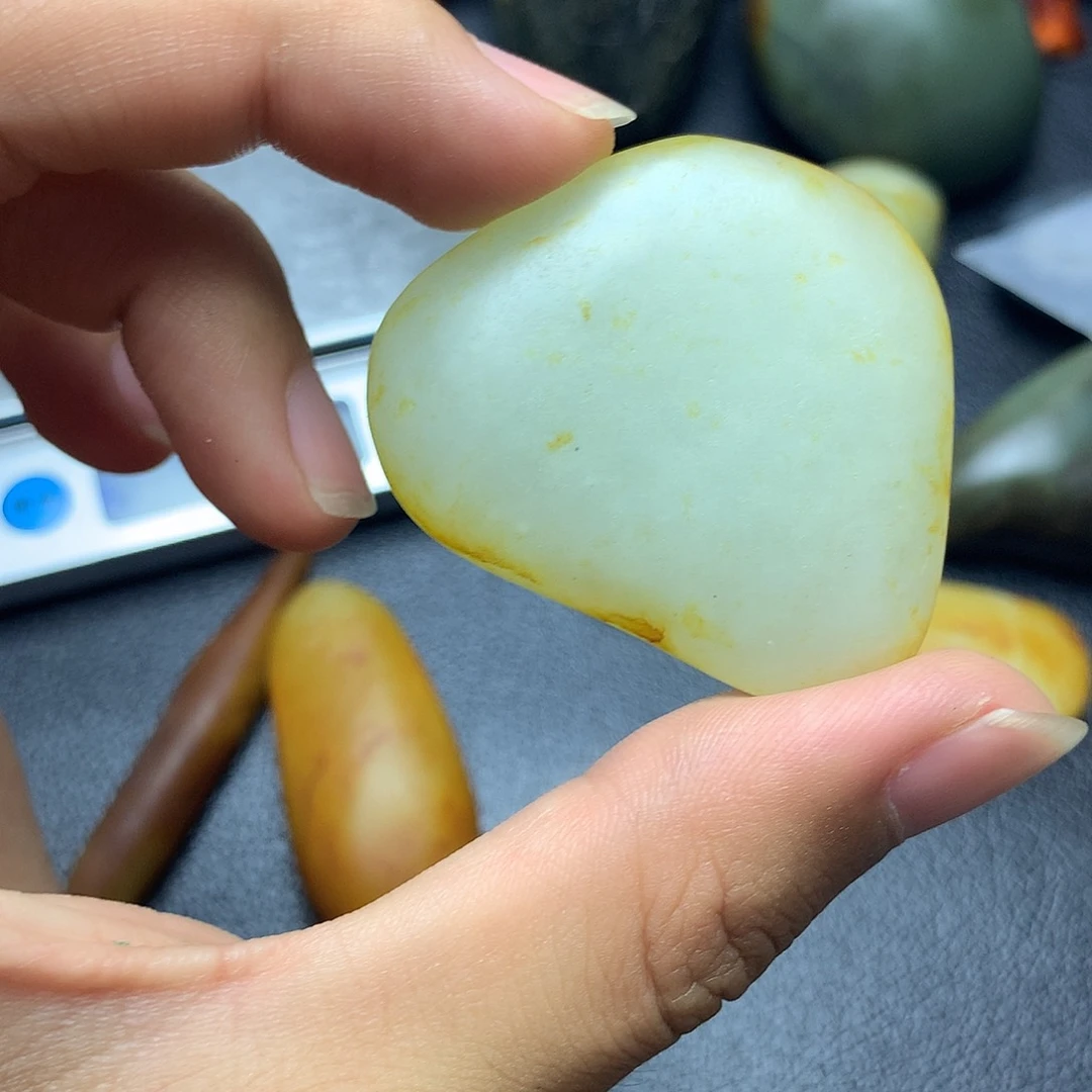 和田玉未镶嵌摆件