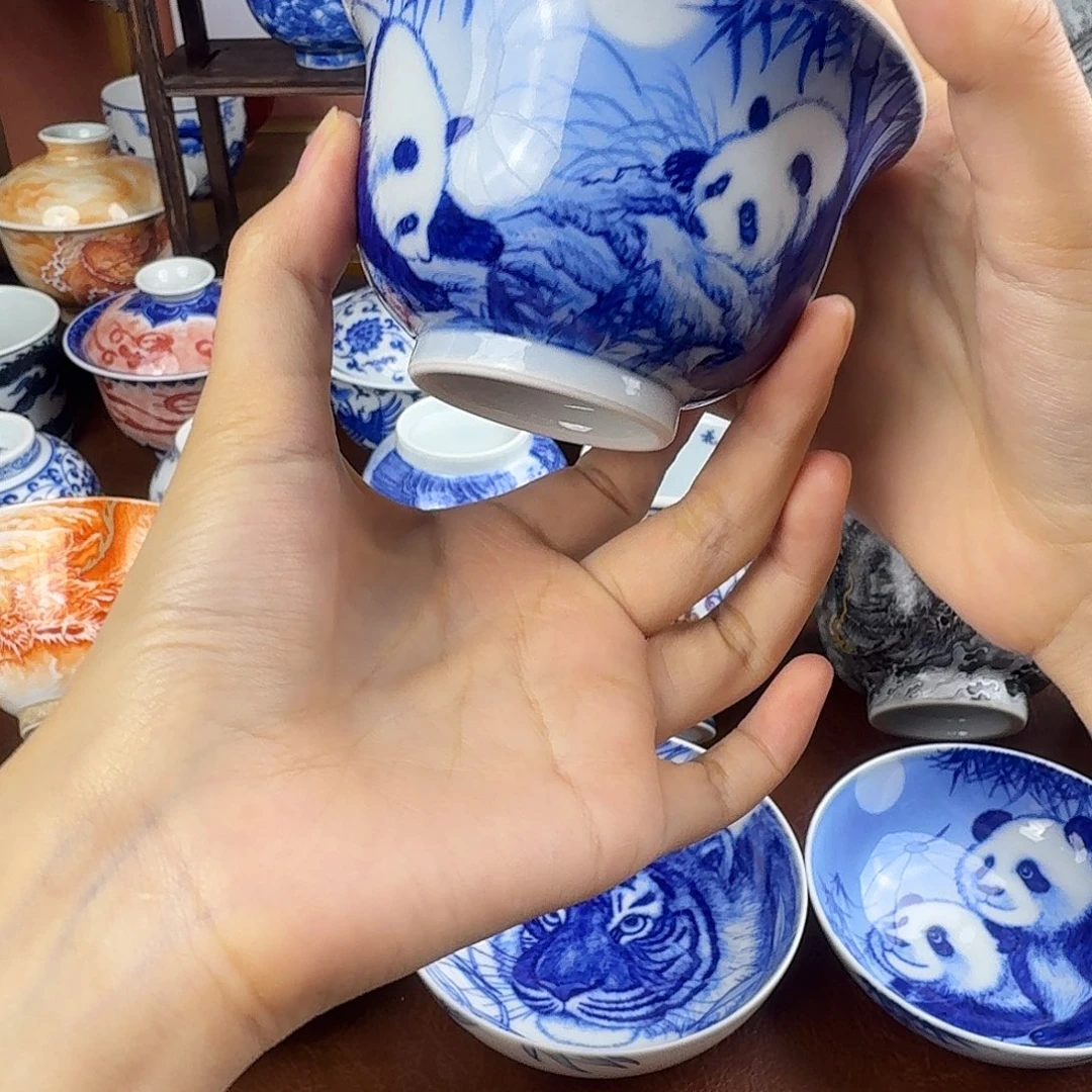 熊***顿景德镇陶瓷手绘作品