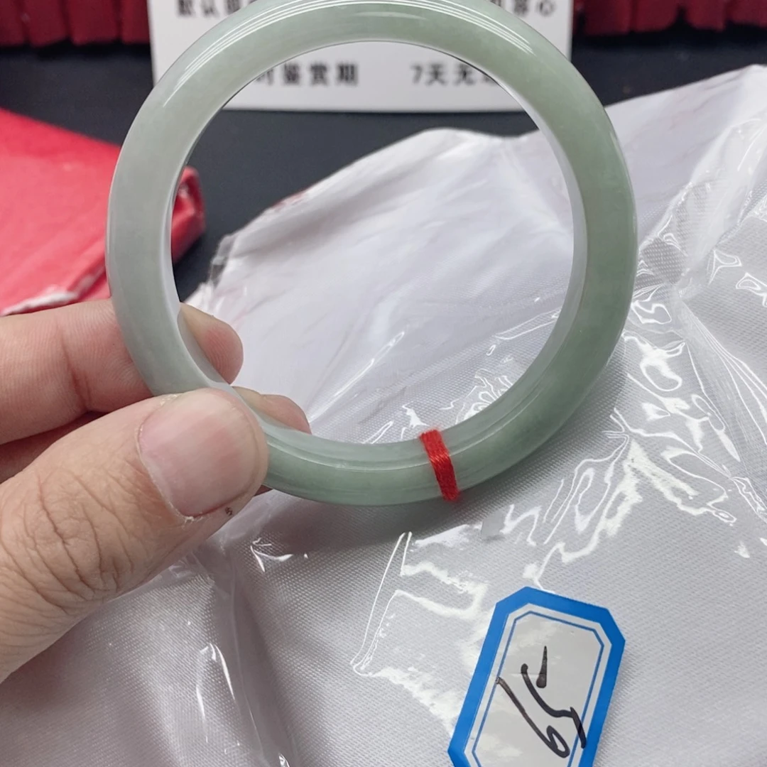 *****硅化玉未镶嵌手饰翡手镯65555