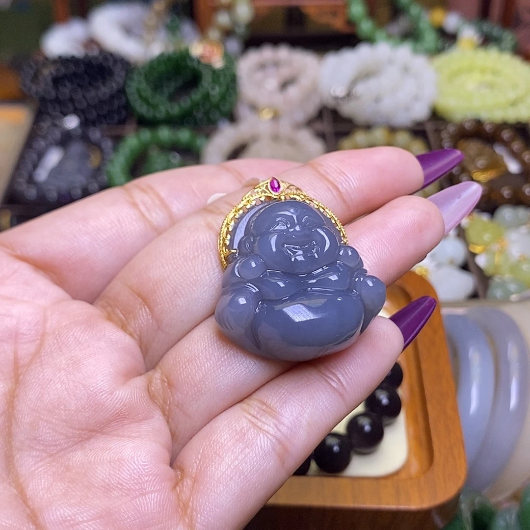 和田玉未镶嵌颈饰浓烟紫冰底老料金镶佛公