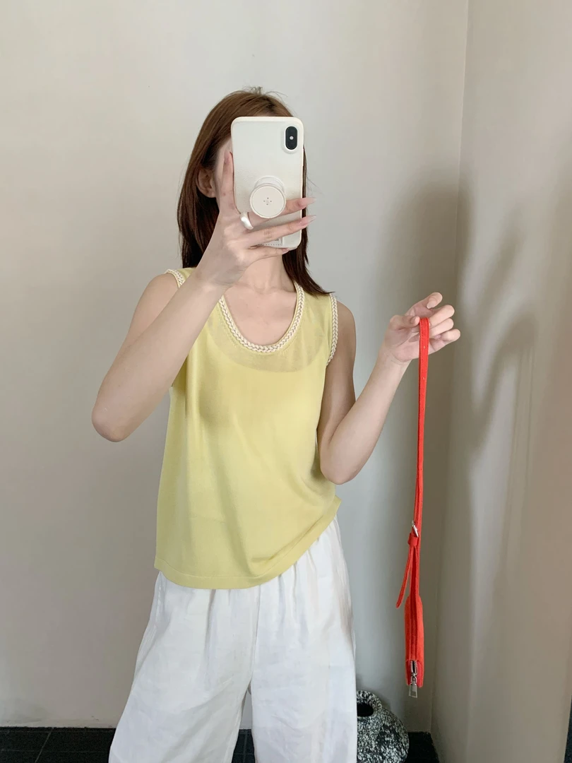 【潘潘.698802】2025年夏季新款冰蚕丝纯色U领无袖针织衫