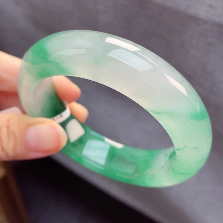 石英质玉未镶嵌手镯56 一57