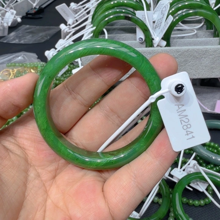 和田玉（碧玉）手镯未镶嵌56