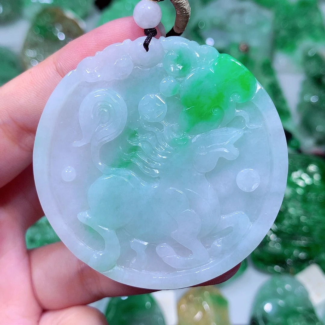吊坠(不含链)未镶嵌翡翠