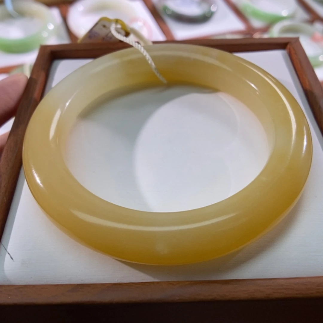 【闪购商品】未镶嵌手镯和田玉（糖玉）