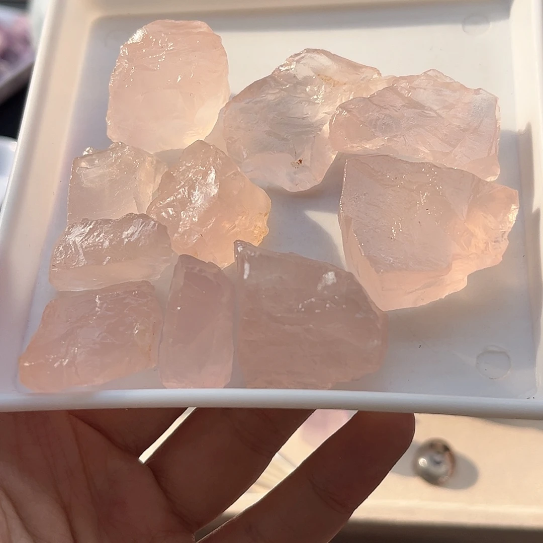 珠宝半成品水晶未镶嵌142粉晶原石块