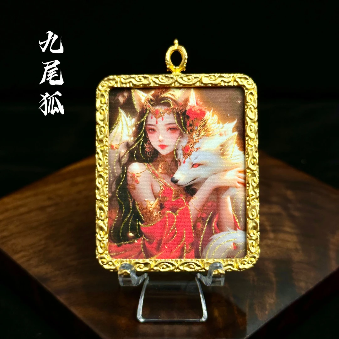 纯手绘描金唐卡《九尾狐》女士挂脖项链唐卡 铜嘎乌盒57×47mm