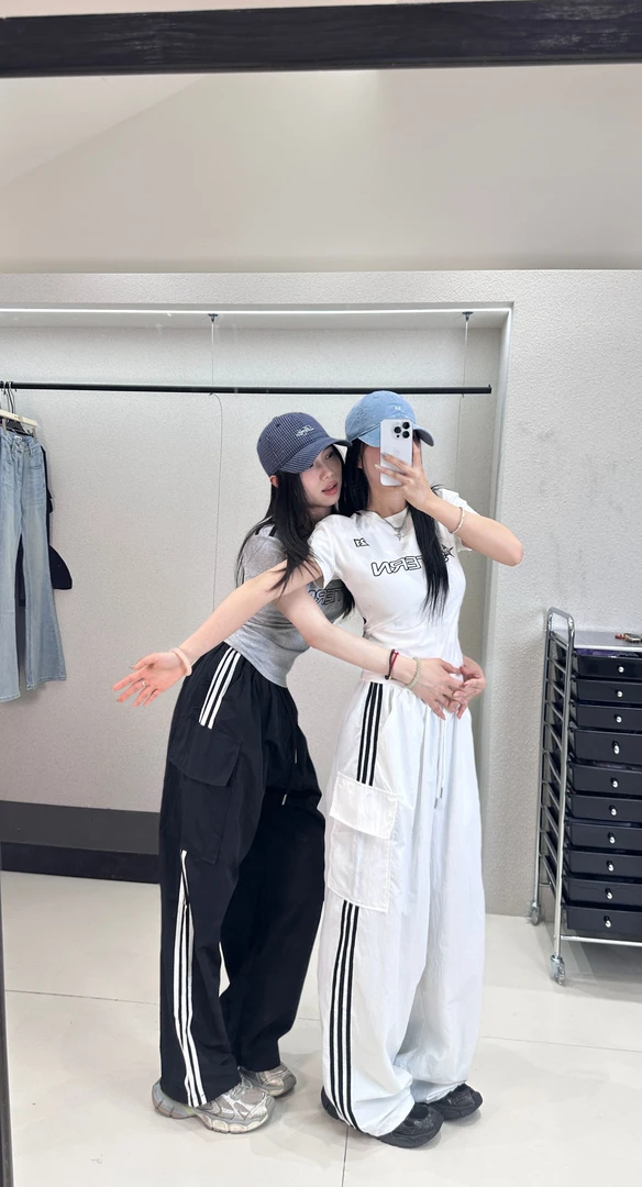 恩恩自制【三杠黑色】时尚休闲宽松高街撞色大口袋阔腿工装裤