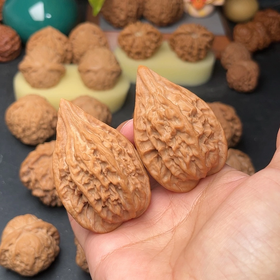 拙***橙把件文玩核桃红缨枪