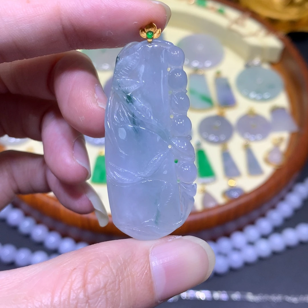 翡翠吊坠(不含链)18K金镶嵌