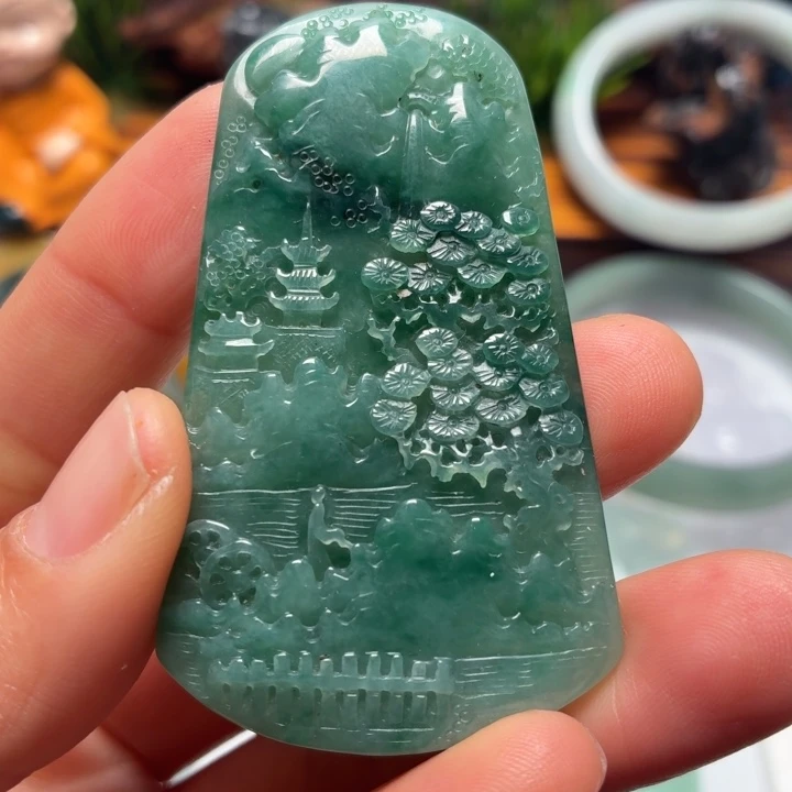 翡翠未镶嵌颈饰翡翠
