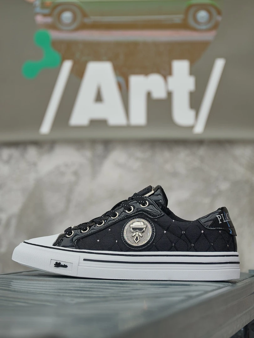 冬季秋季低帮潮鞋潮流男士运动百搭透气明星同款板鞋时尚韩版欧版