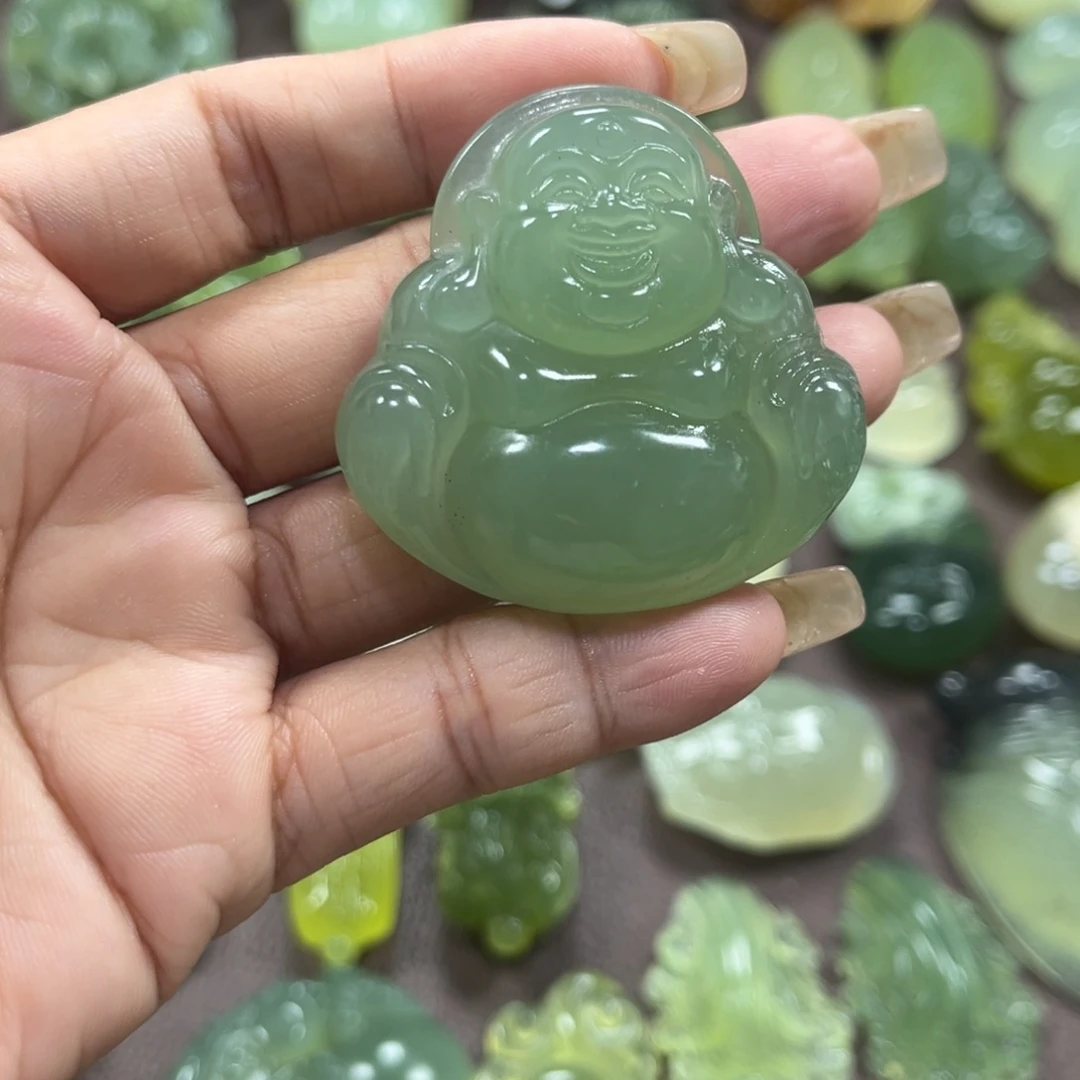 未镶嵌蛇纹石玉颈饰