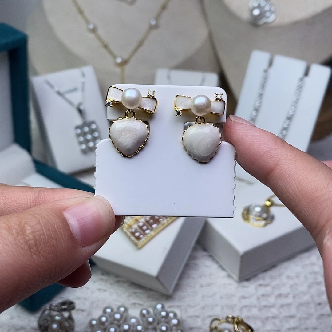 淡水珍珠银S925镶嵌耳饰