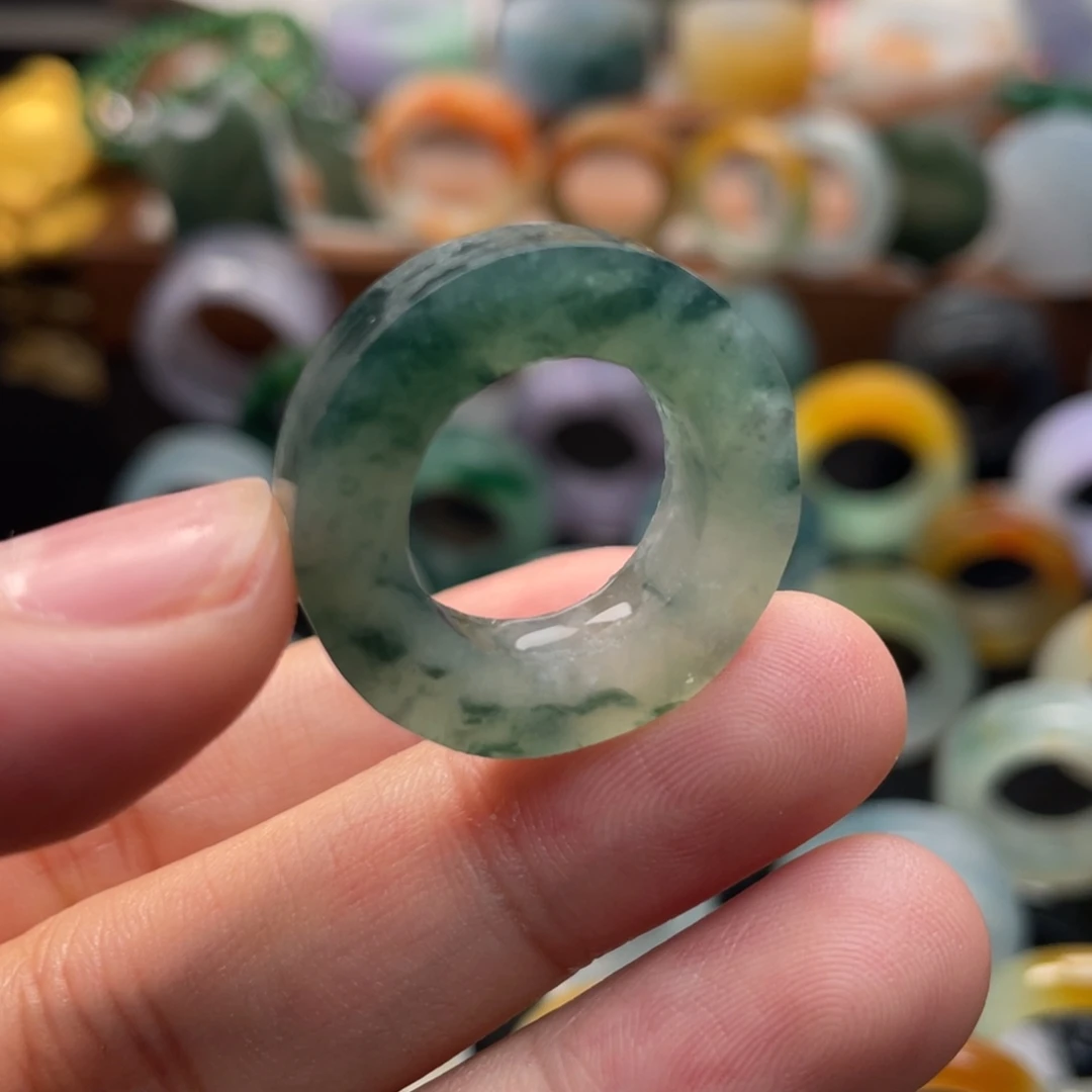 定制翡翠未镶嵌  冰江南绿