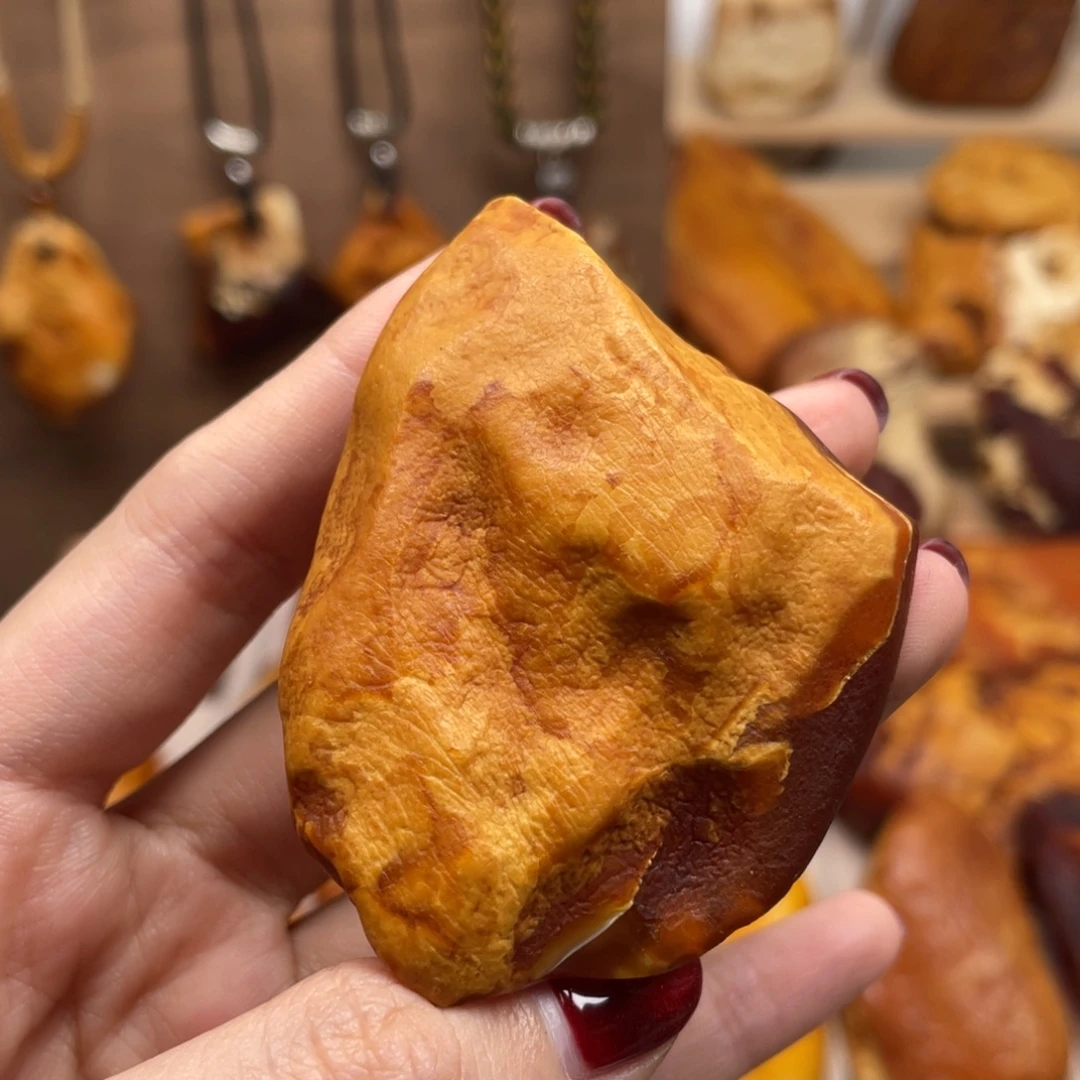 琥珀未镶嵌珠宝奇石