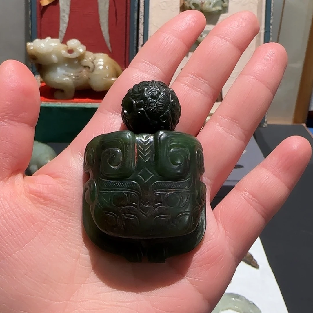 晴***朗和田玉（碧玉）未镶嵌挂件