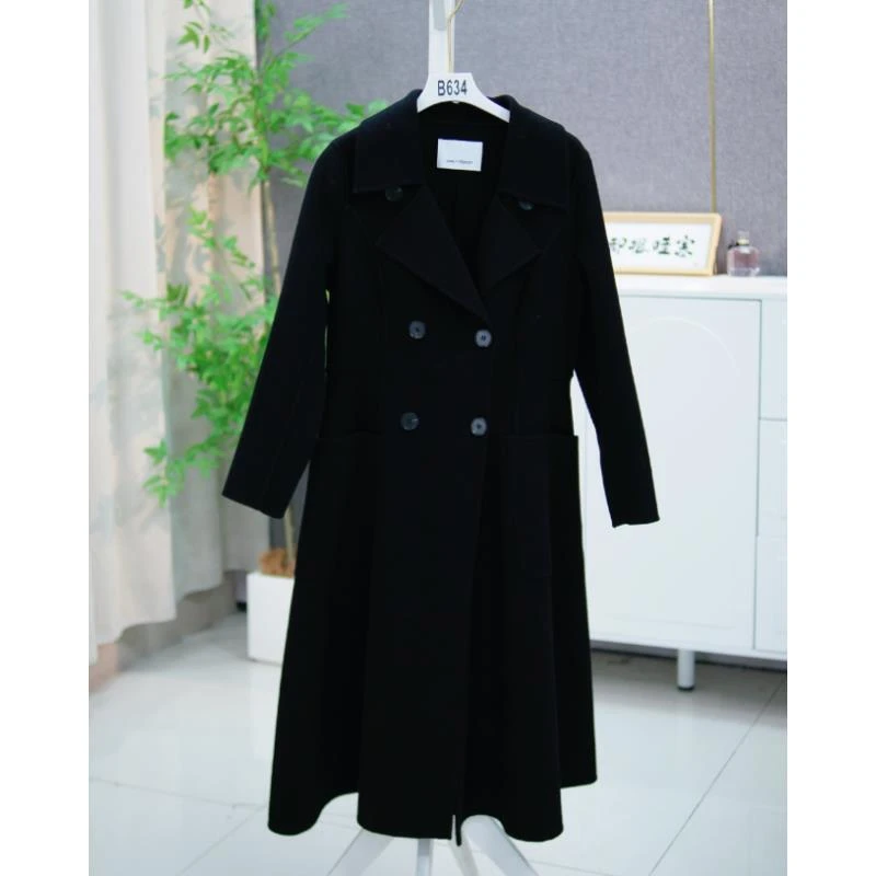 634 AA63女装大衣外套（默认剪标偶有微瑕介意不拍）