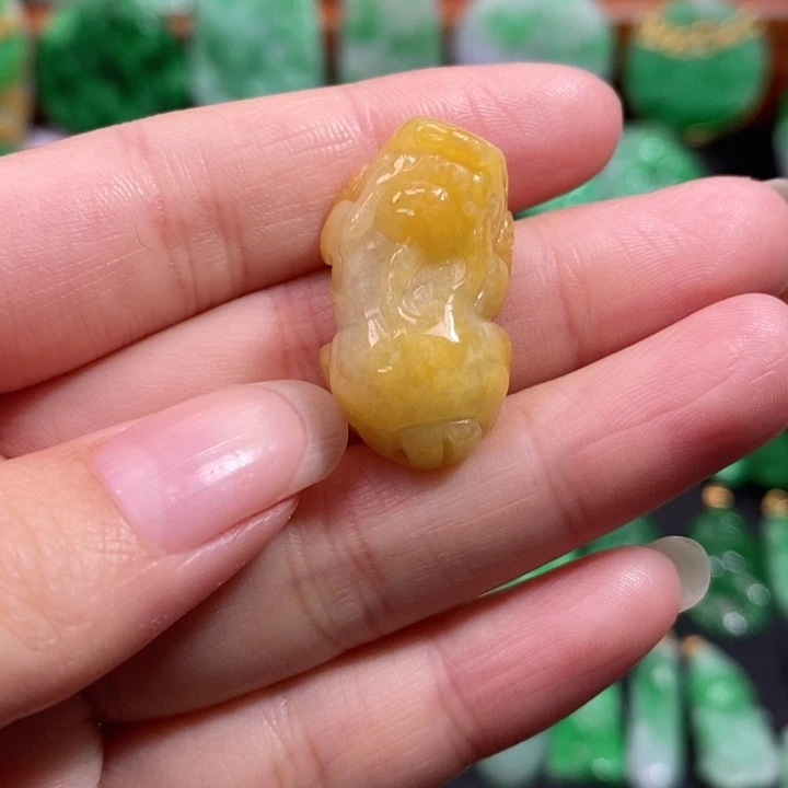 颈饰未镶嵌翡翠吊坠