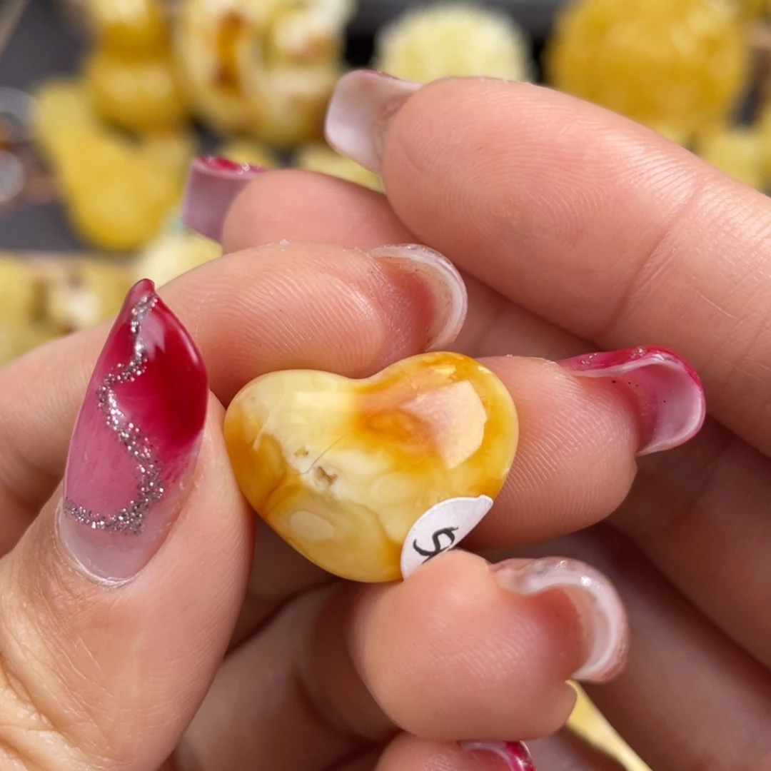 琥珀裸石未镶嵌蜜蜡