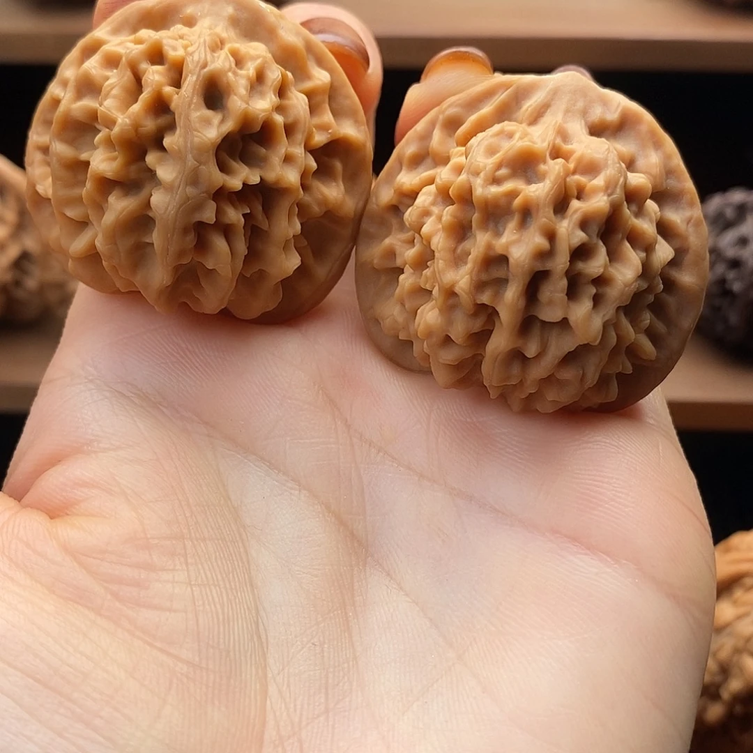 信***仰文玩核桃吊坠秦闷