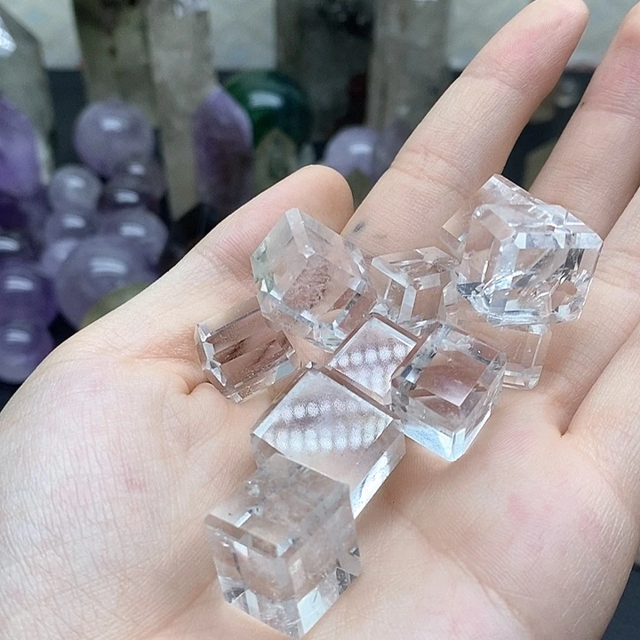 水晶珠宝半成品未镶嵌水晶石170