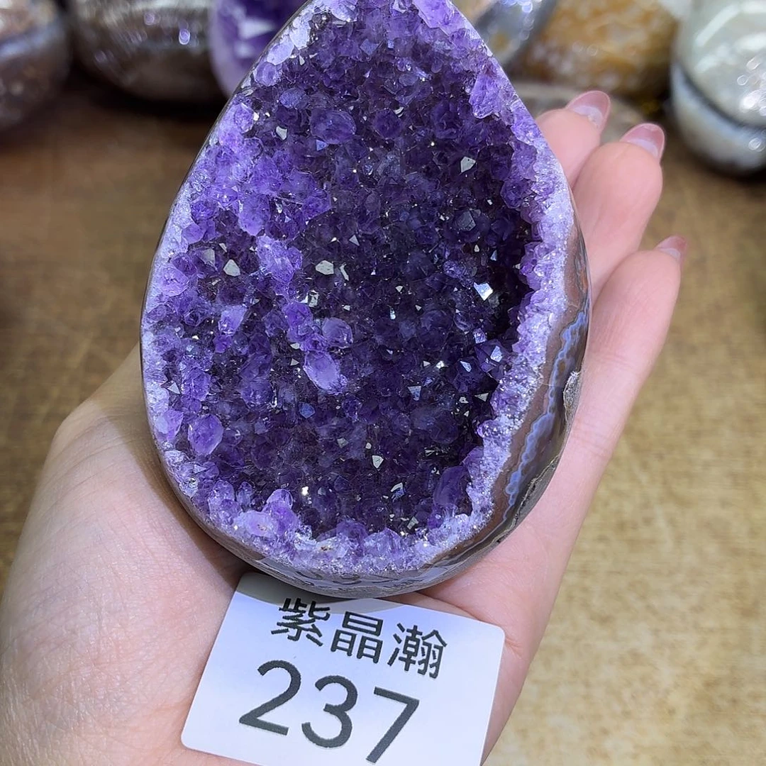 未镶嵌水晶大型摆件（非配饰）