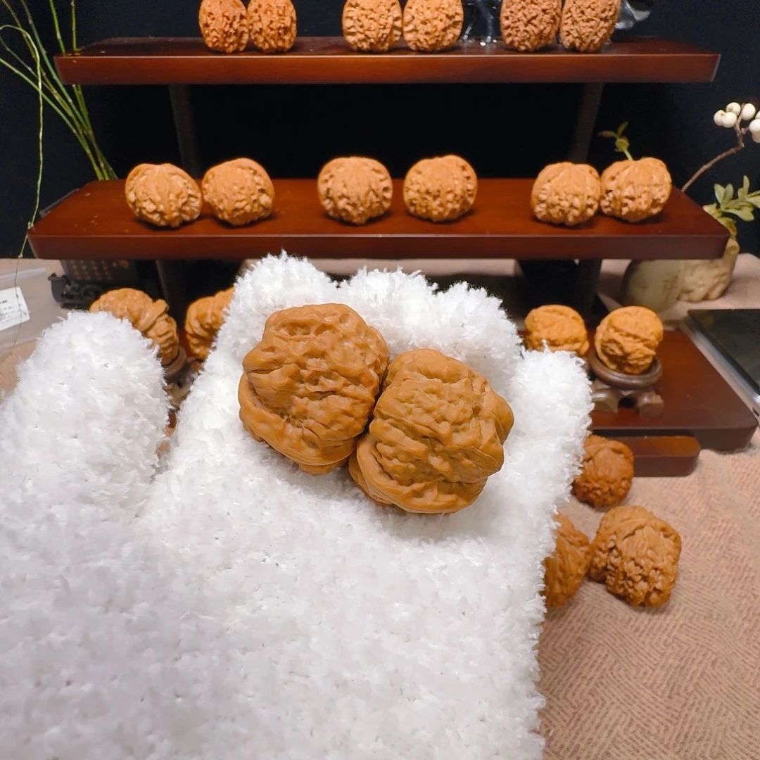 核桃把件奶油蜡皮蛤蟆头