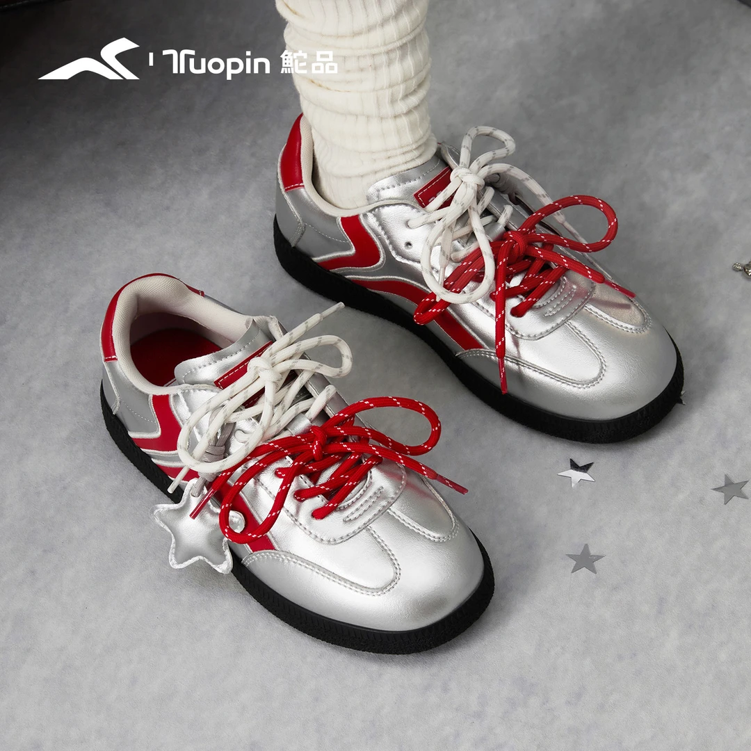 鮀品银色德训鞋女2026春新款星星休闲鞋百搭银红鞋子轻便运动板鞋