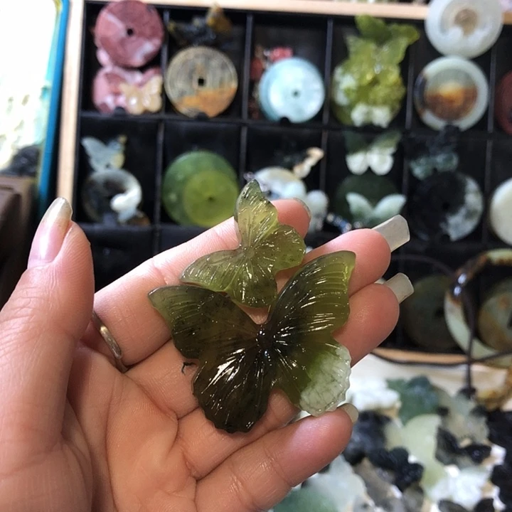 岫玉未镶嵌岫玉挂件