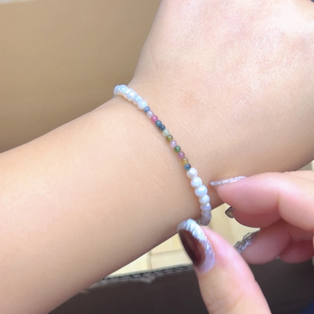 手链。      项链未镶嵌淡水珍珠