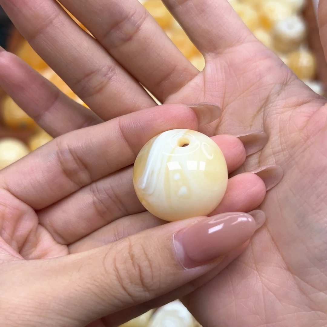S***e琥珀颈饰未镶嵌蜜蜡