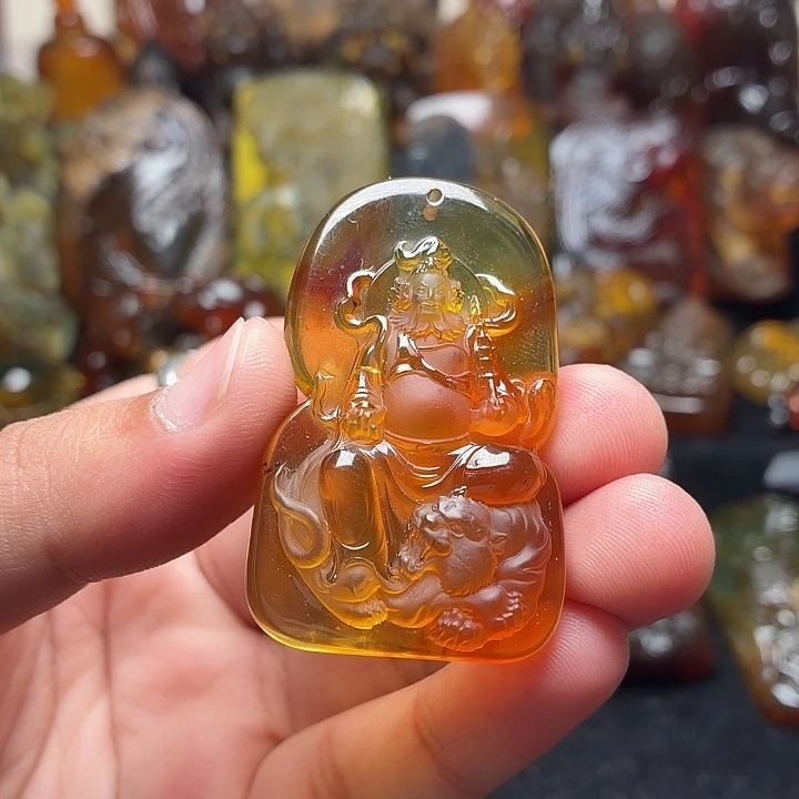 琥珀未镶嵌颈饰94