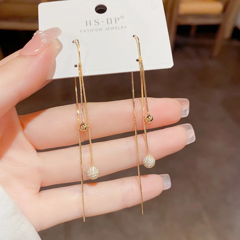 铜合金陶瓷耳饰 韩式气质时尚锆石圆球耳线女小众设计感流苏饰品