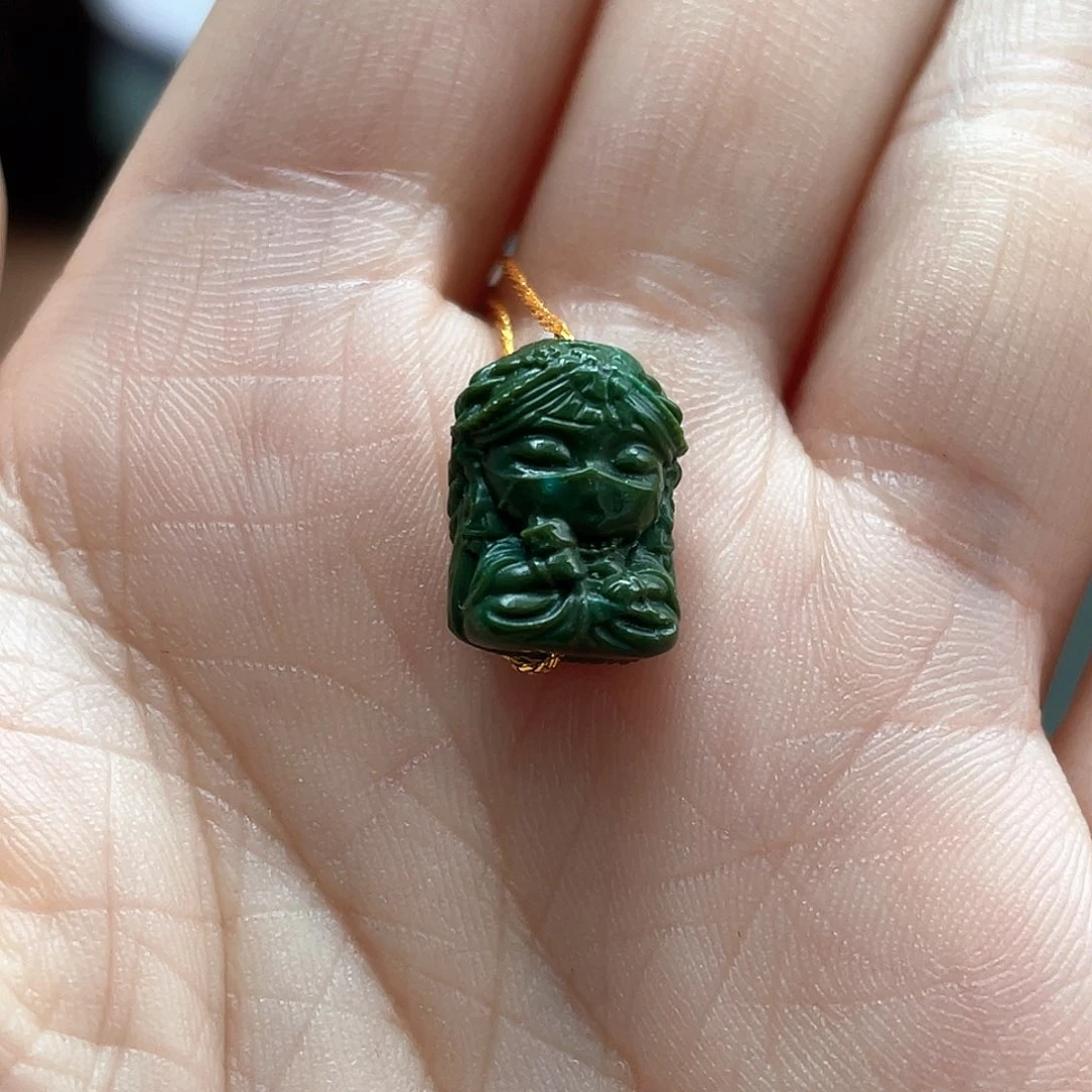 未镶嵌绿松石颈饰