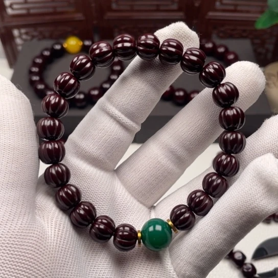 山***$猴头的故事是一个人