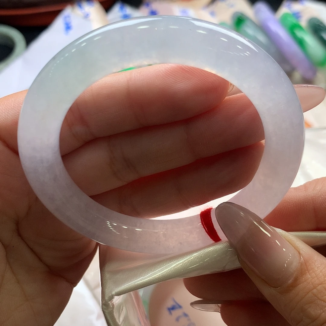 栀***。未镶嵌手镯翡翠55圆