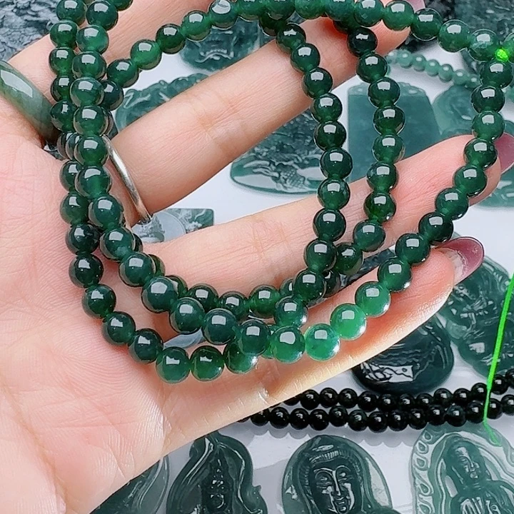 翡翠未镶嵌颈饰天然的A货翡翠多样性发其一
