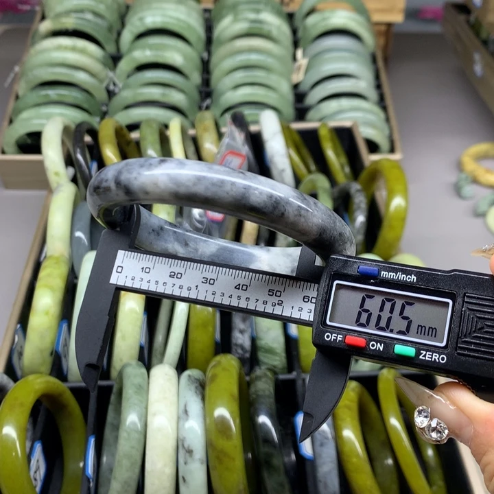 未镶嵌蛇纹石玉手镯108