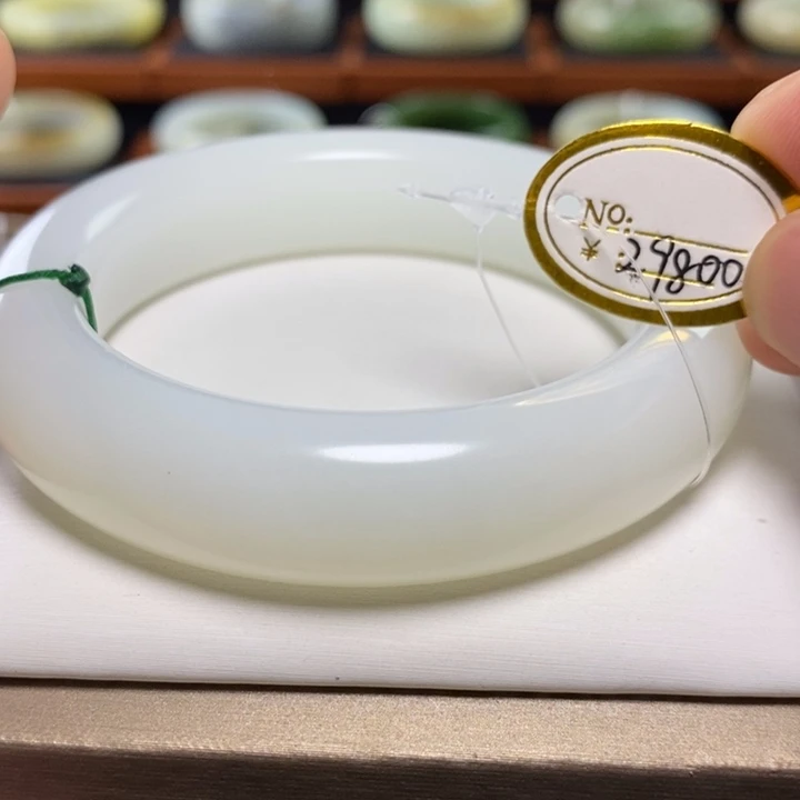 和田玉（白玉）手镯未镶嵌