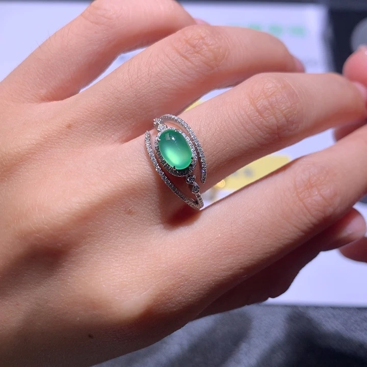 翡翠18K金镶嵌挂件