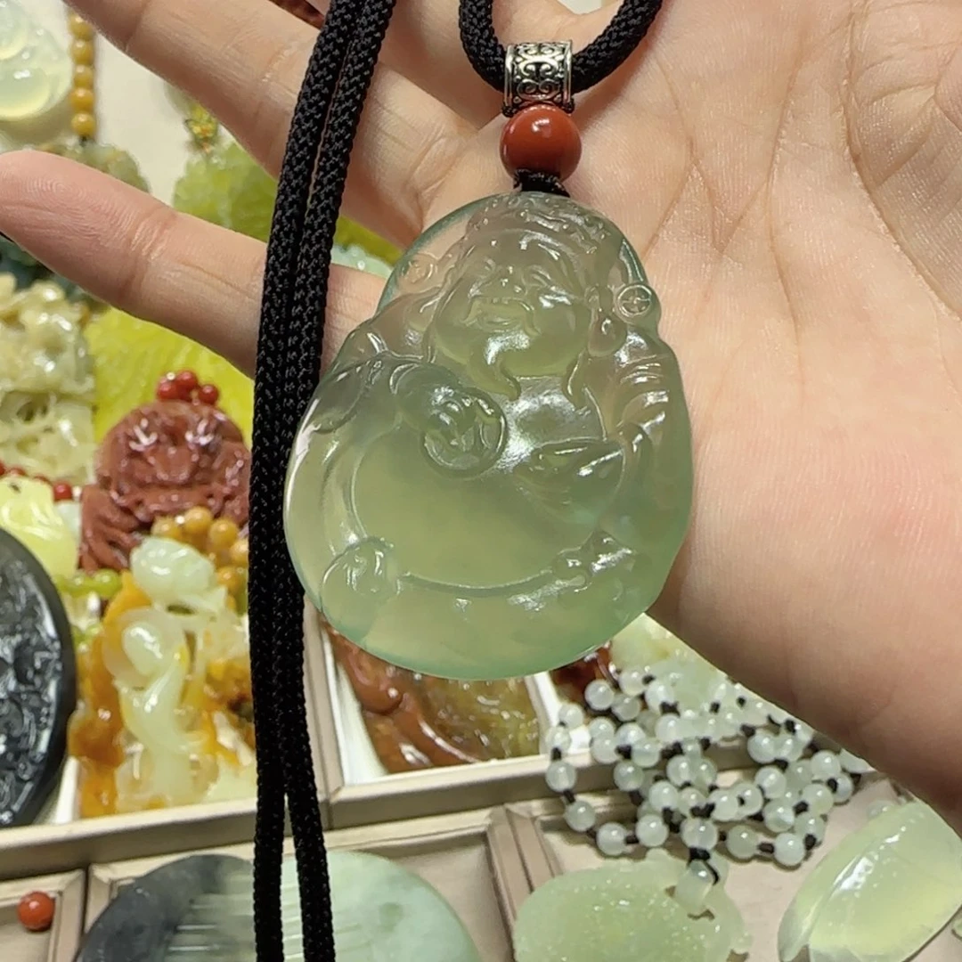 未镶嵌蛇纹石玉吊坠