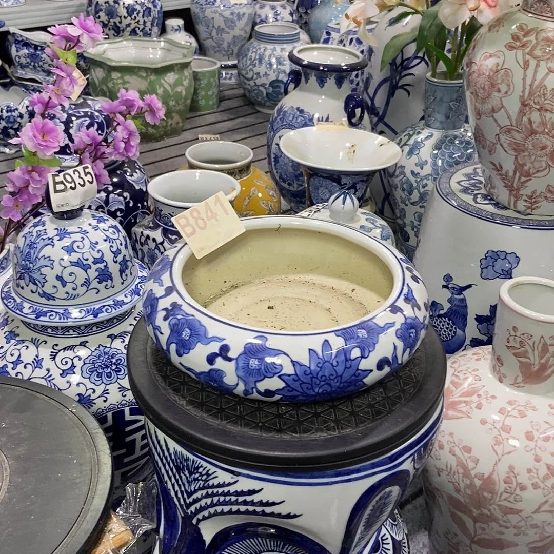 摆件花瓶手绘釉下彩
