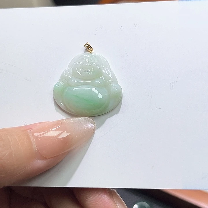 颈饰18K金镶嵌翡翠