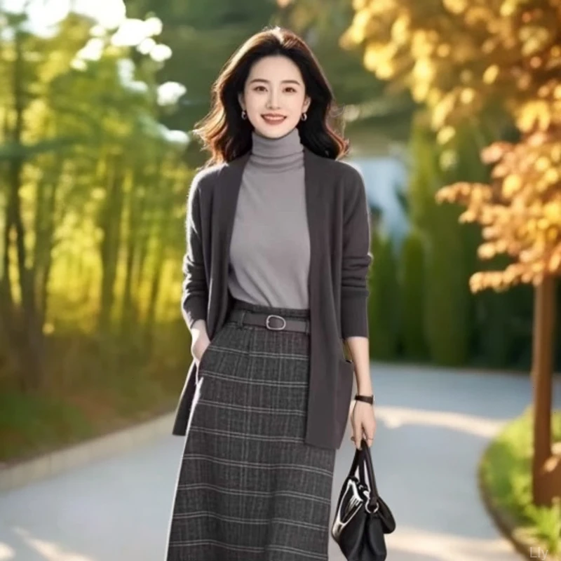 2025年秋冬新款法式复古高级感针织开衫上衣女百搭时尚毛衣外套