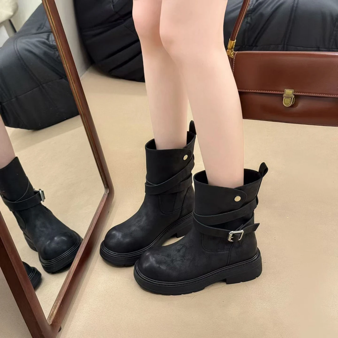 圆头女低跟秋冬极简风短靴厚底百搭英伦风时尚