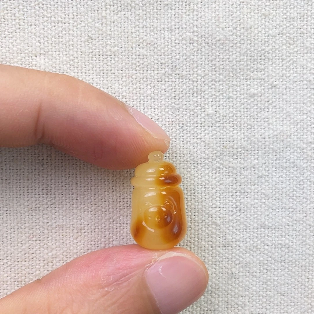琥珀未镶嵌裸石奶瓶