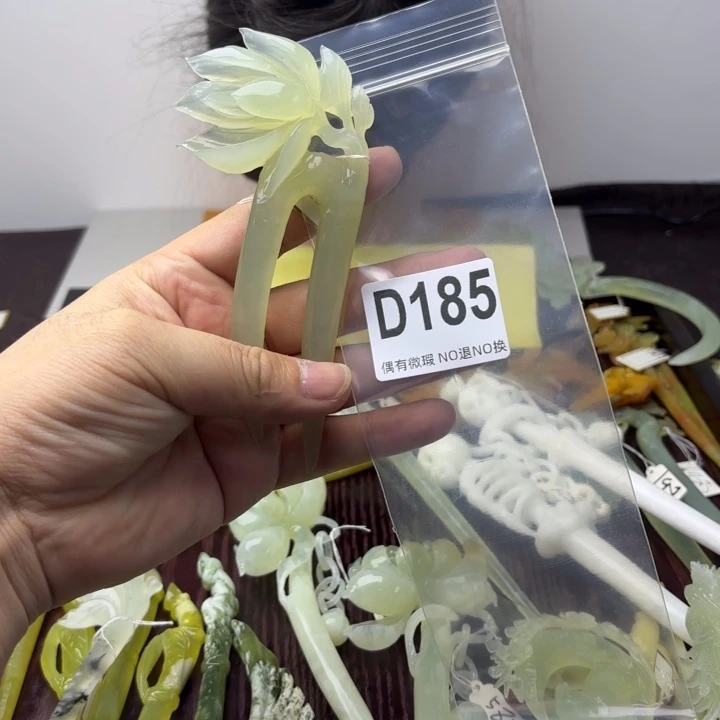 蛇纹石玉发饰合金天**谭