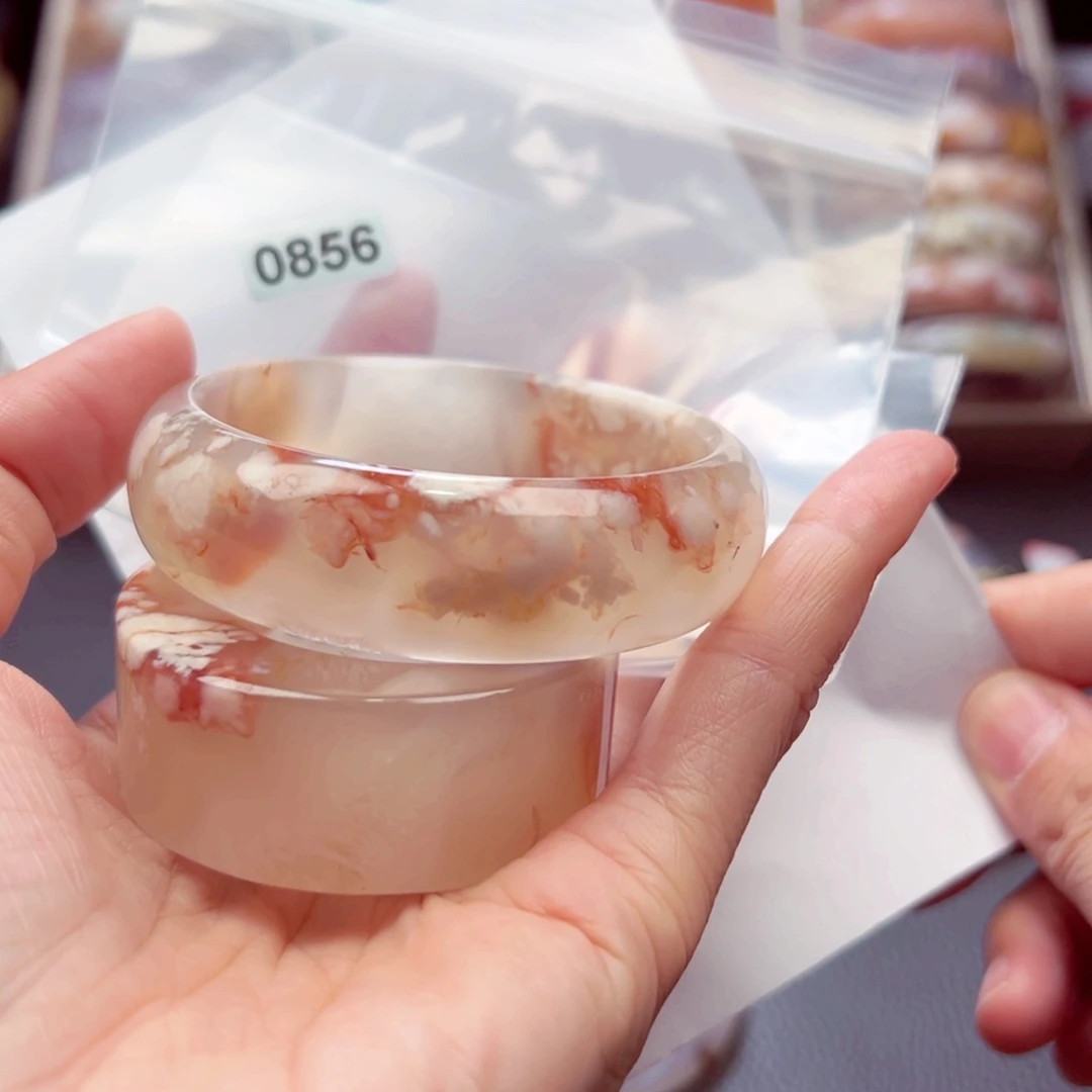 未镶嵌手镯玛瑙/玉髓3****！